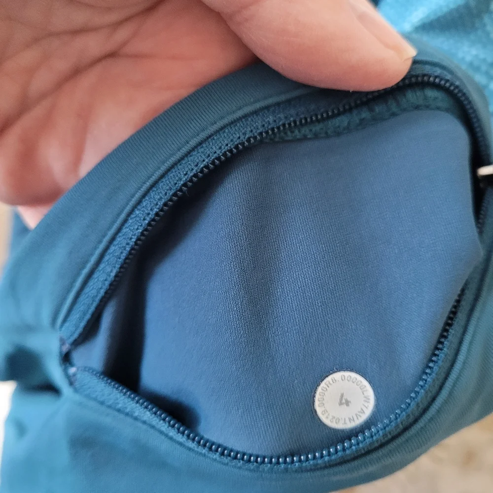 Lululemon speed-up running shorts